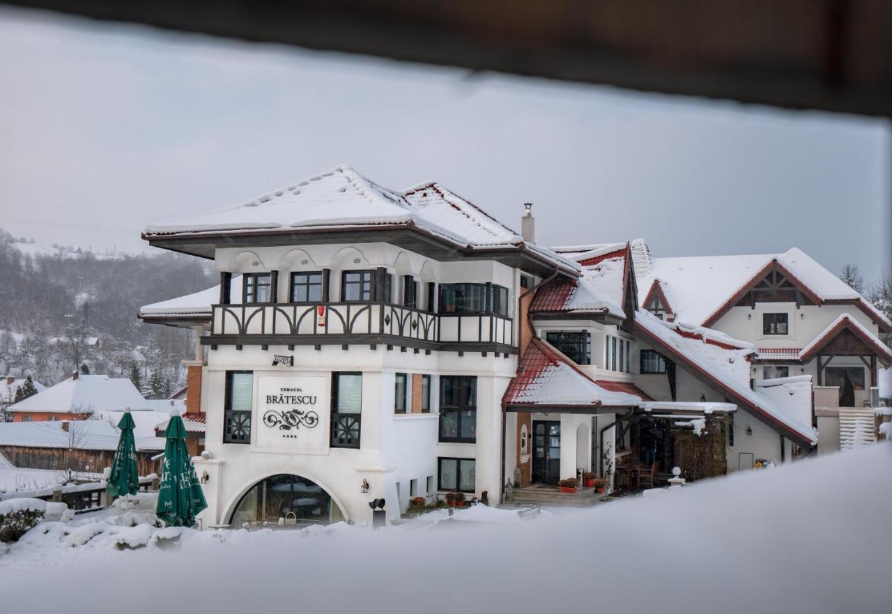 Conacul Bratescu Hotel Бран Екстериор снимка
