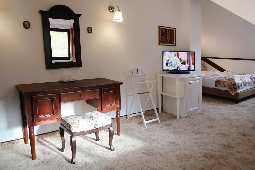 Conacul Bratescu Hotel Бран Стая снимка