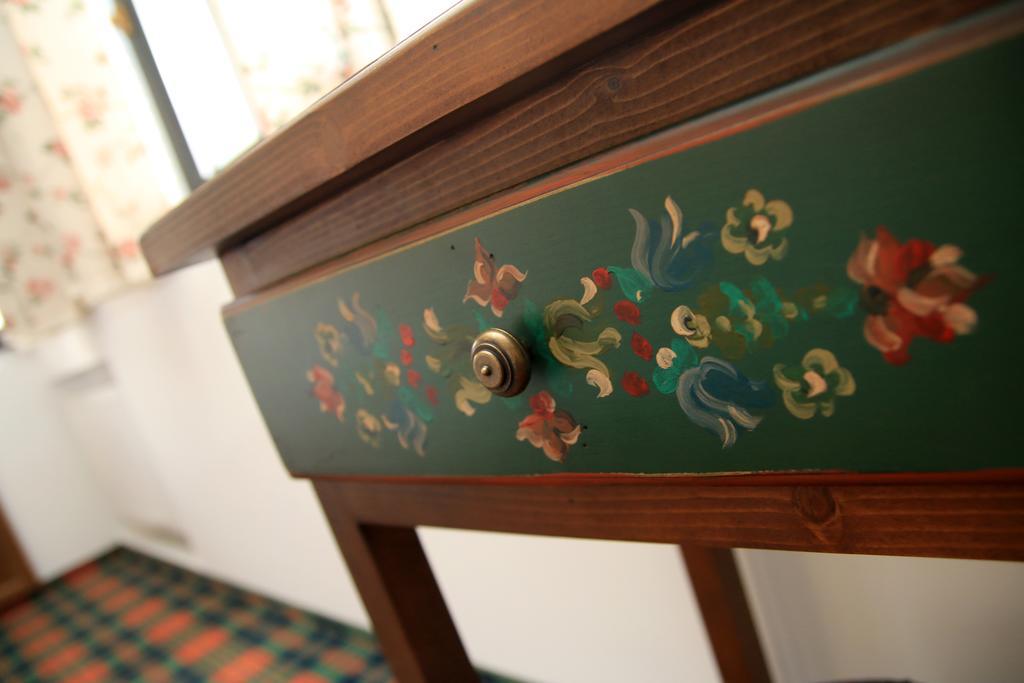 Conacul Bratescu Hotel Бран Стая снимка