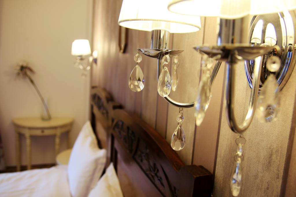Conacul Bratescu Hotel Бран Екстериор снимка