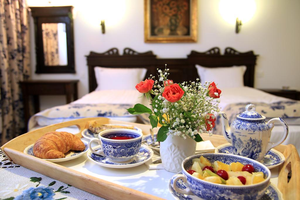 Conacul Bratescu Hotel Бран Екстериор снимка