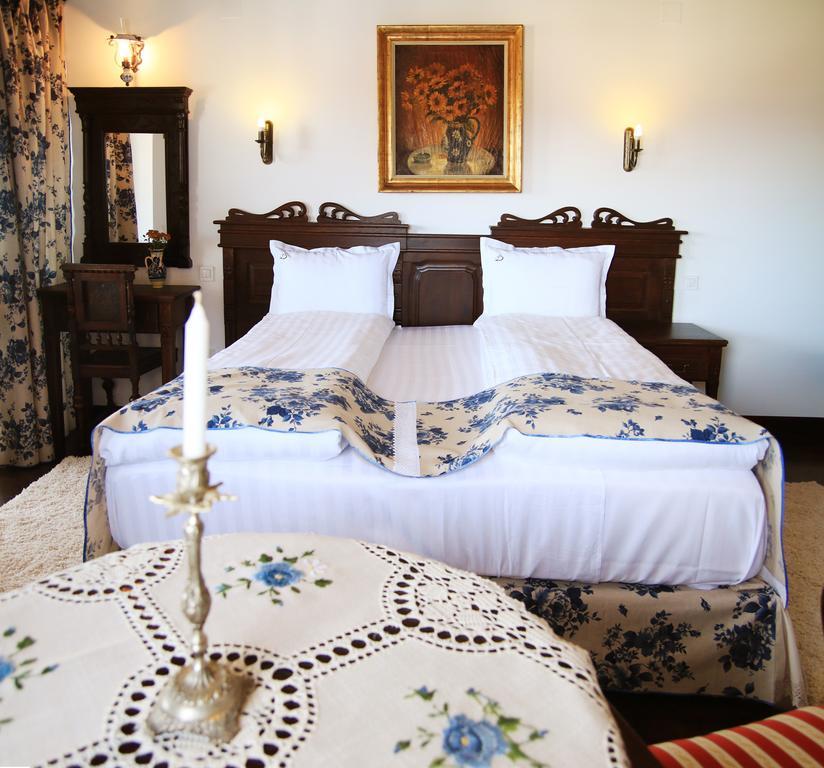 Conacul Bratescu Hotel Бран Стая снимка