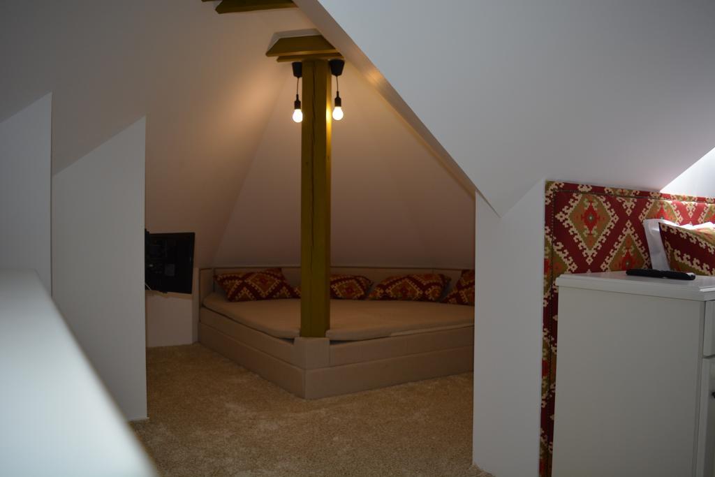 Conacul Bratescu Hotel Бран Екстериор снимка